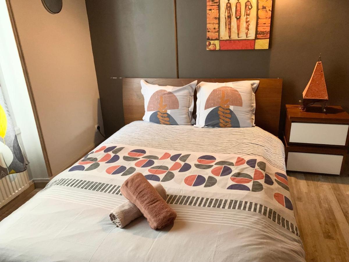 Grand Appart 9 Pers Centre Blois Parking Prive 1Voiture 10 Velos 5Min Chateau By Sweet Home Company المظهر الخارجي الصورة